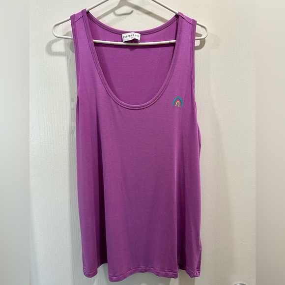 Lightweight sleep top - Picture 7 of 8